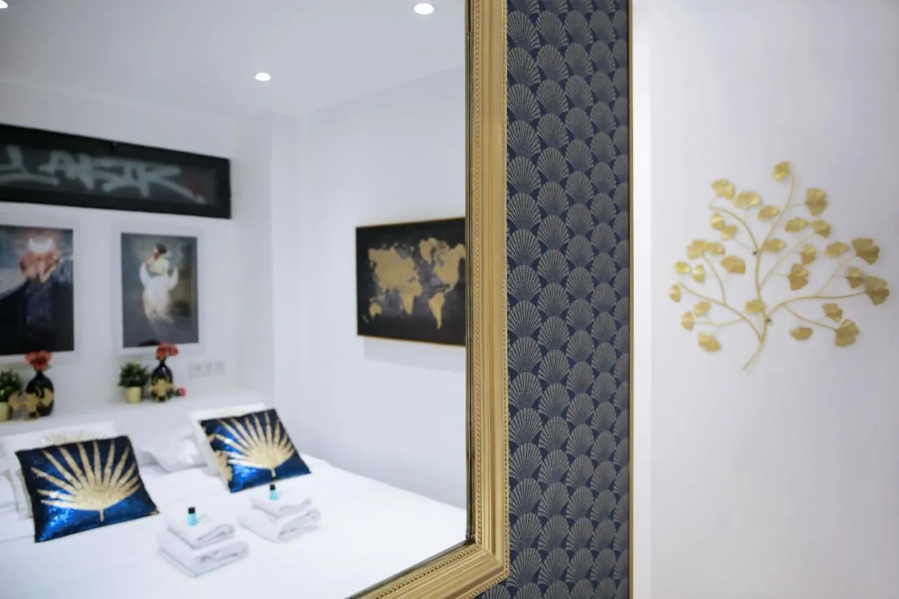 דירה Big Studio Close To Montorgeuil Local Commercial